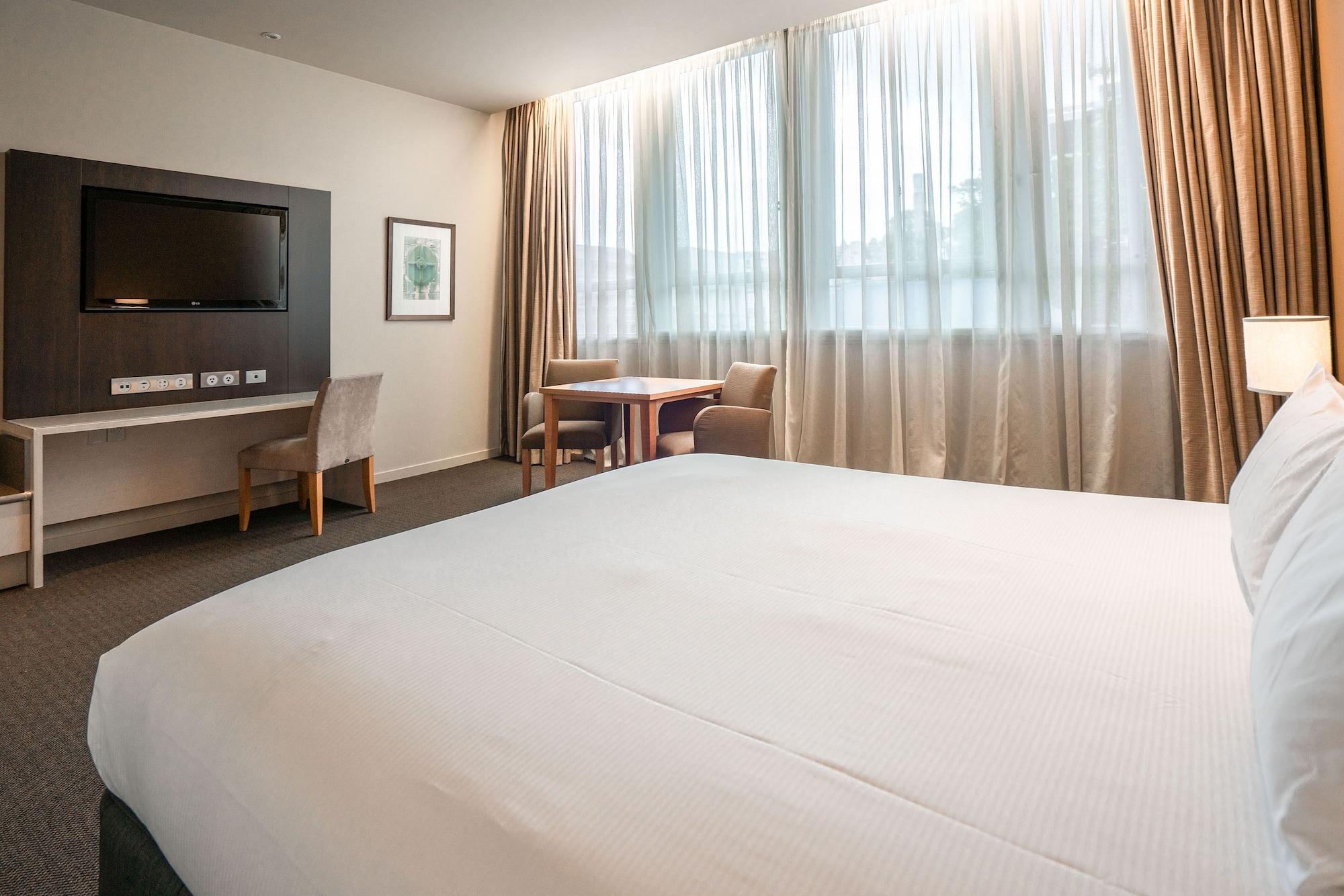 Scenic Hotel Dunedin City Екстериор снимка