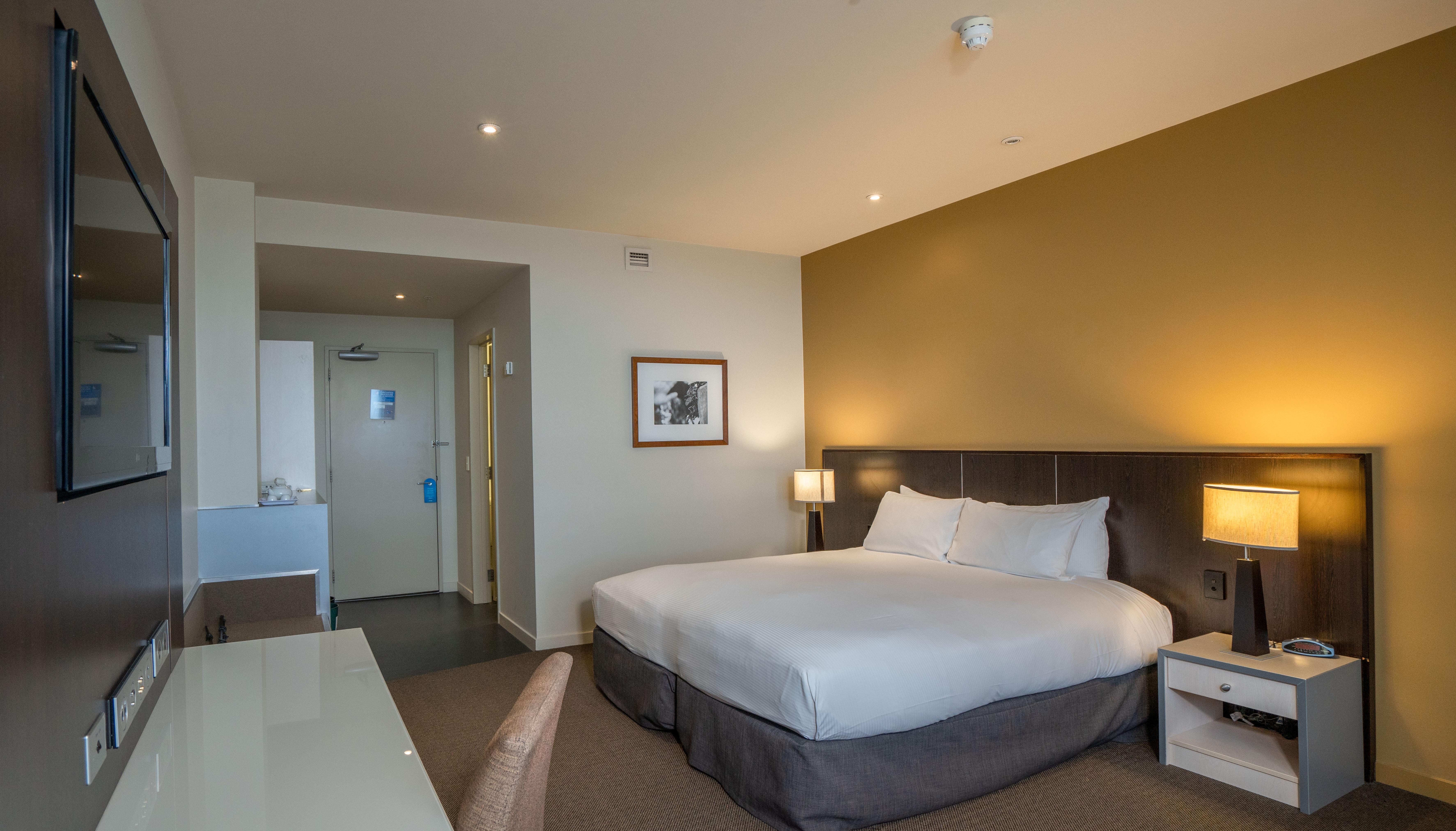 Scenic Hotel Dunedin City Екстериор снимка
